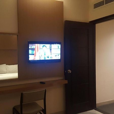 Kharisma Hotel Madiun Zewnętrze zdjęcie